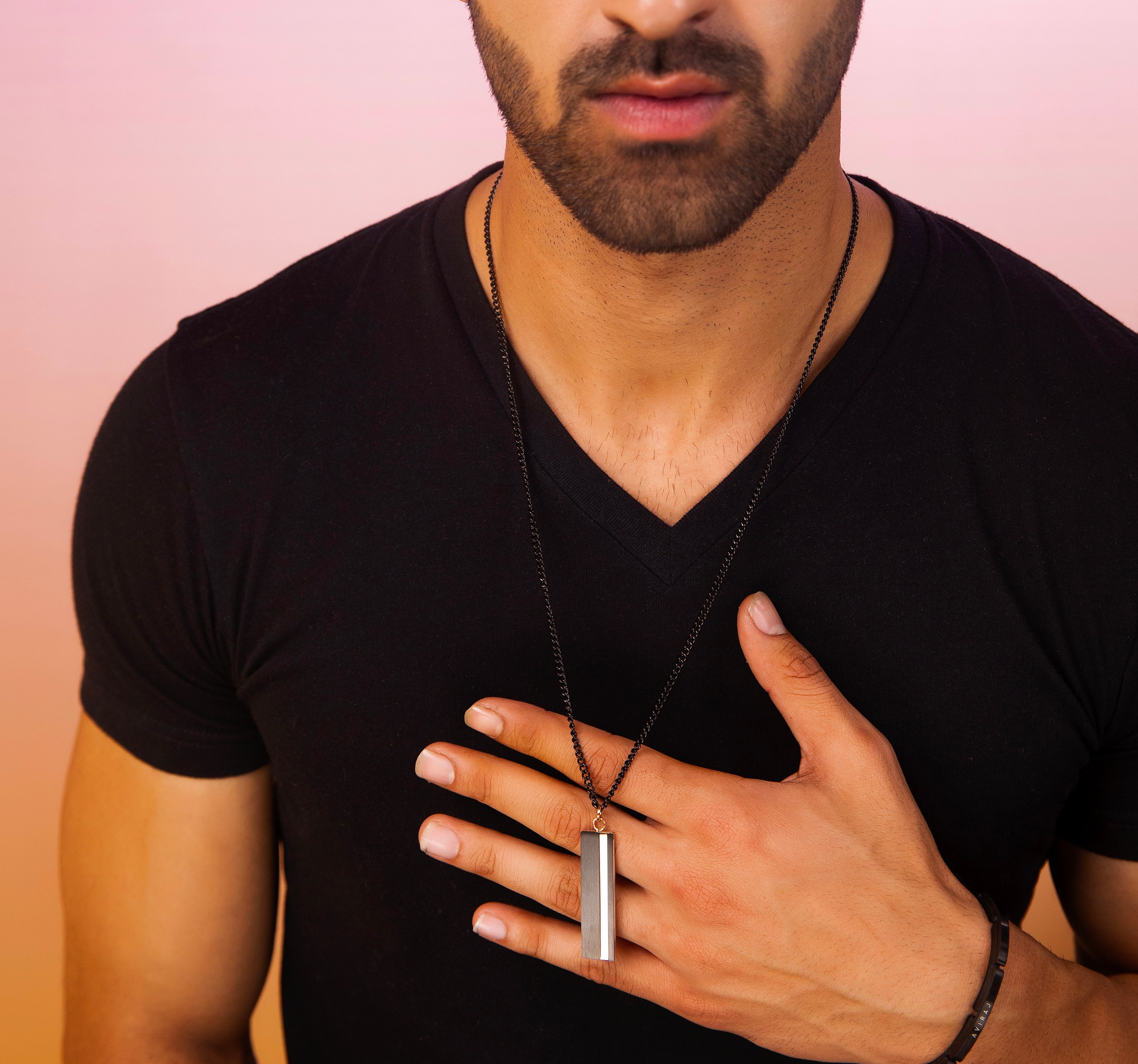 Cardinal Locket for Men - Image 3
