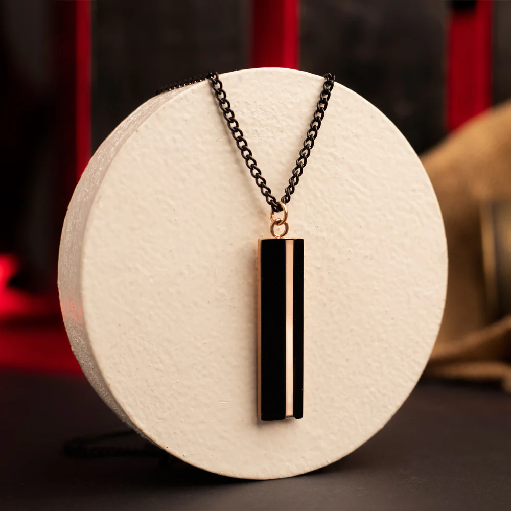 Cardinal Locket for Men - Image 6