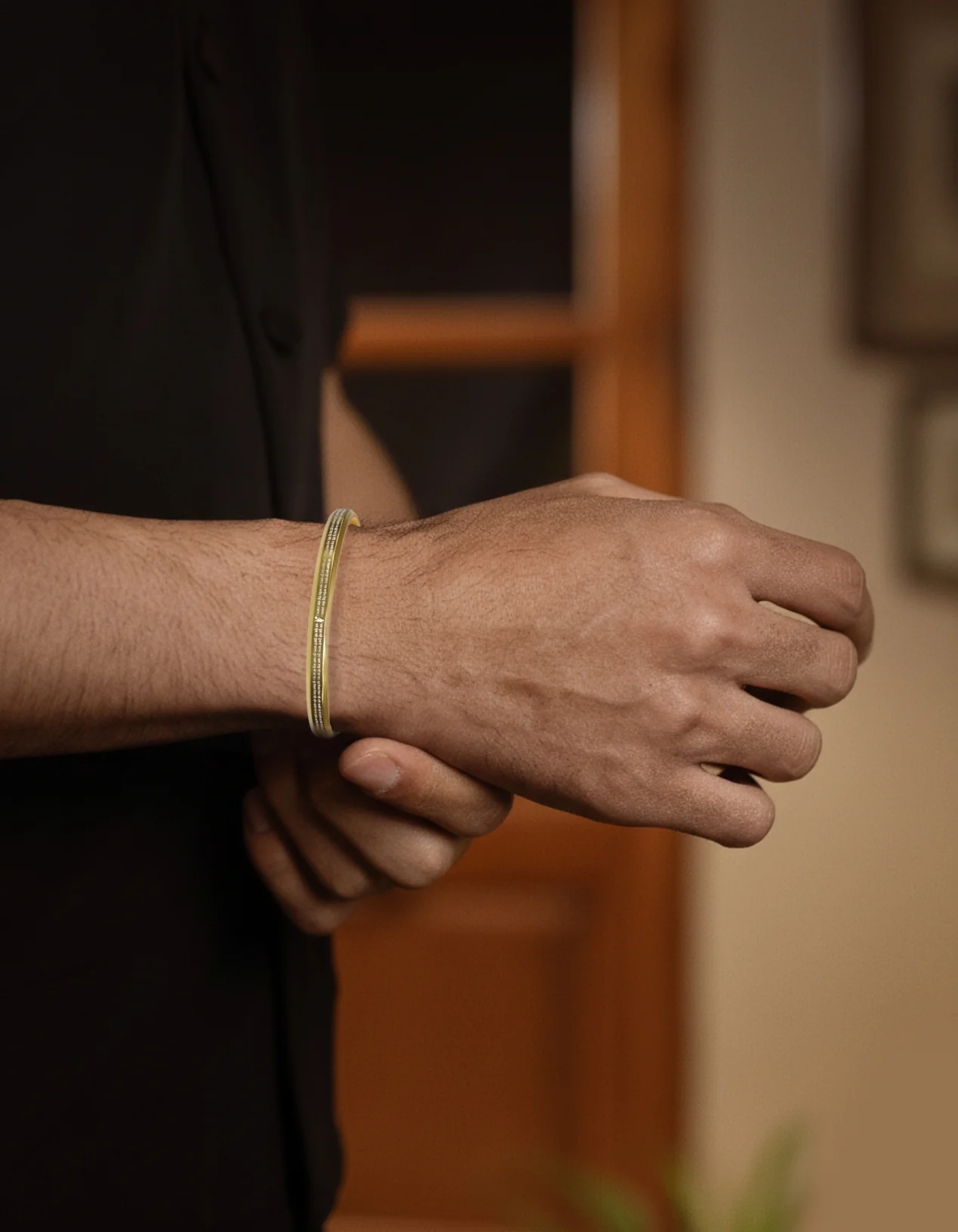 Hanuman Chalisa Gold Kada - Image 4