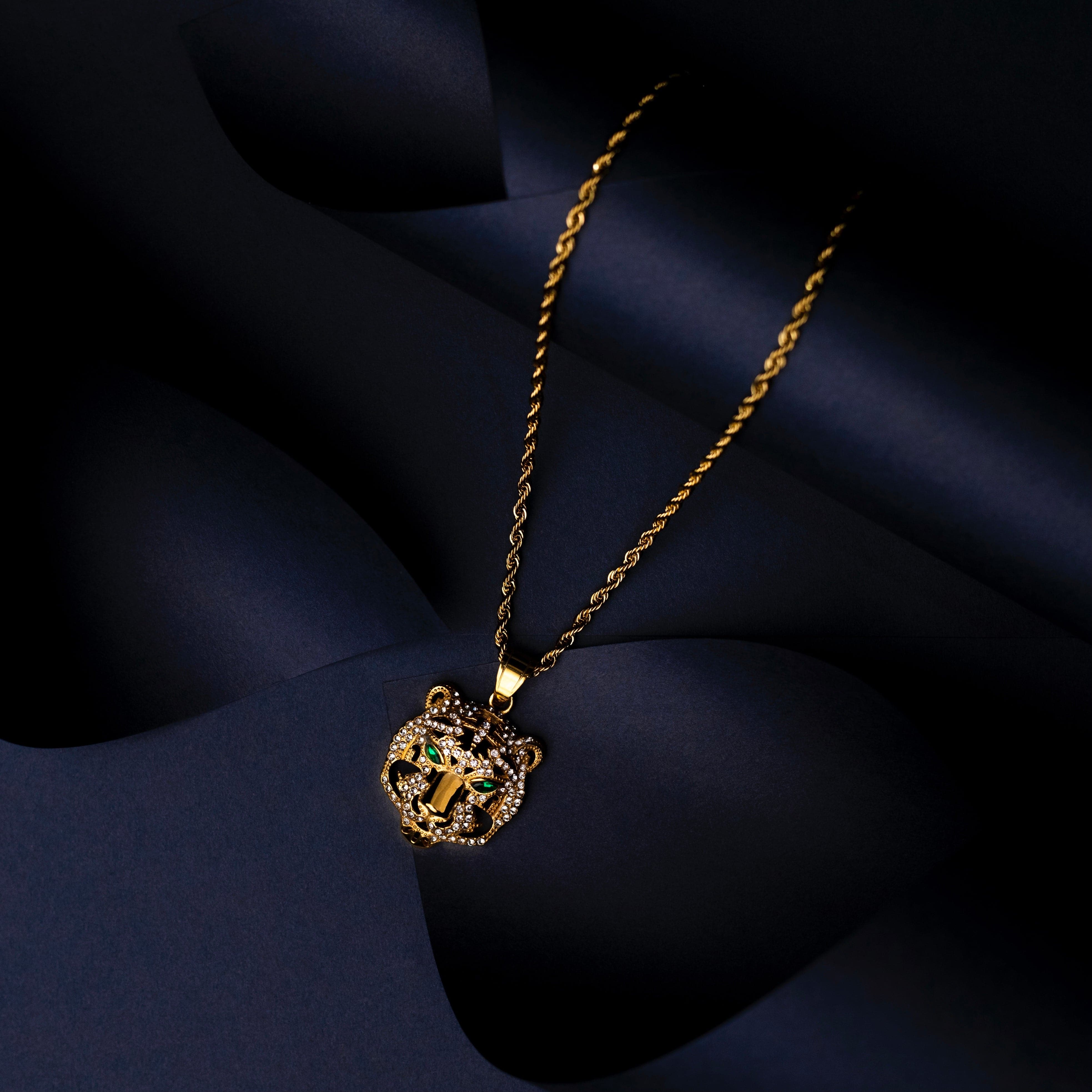Personalised Emperor Locket for Men - Image 9